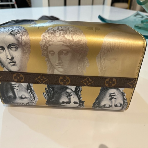 Louis Vuitton  x Fornasetti Speedy Bandouliere 25 tote bag - Picture 12 of 16